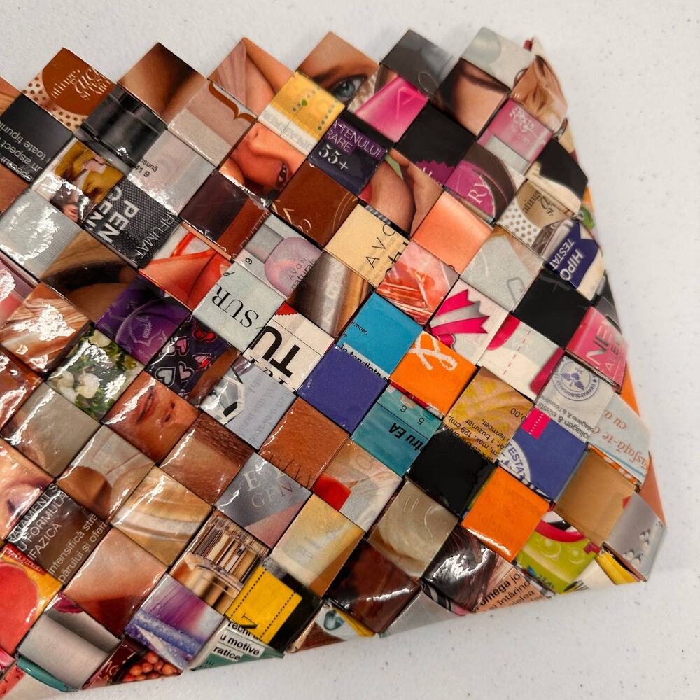 Really fun Weave Reworked Mini Bag - Picture 4 of 10